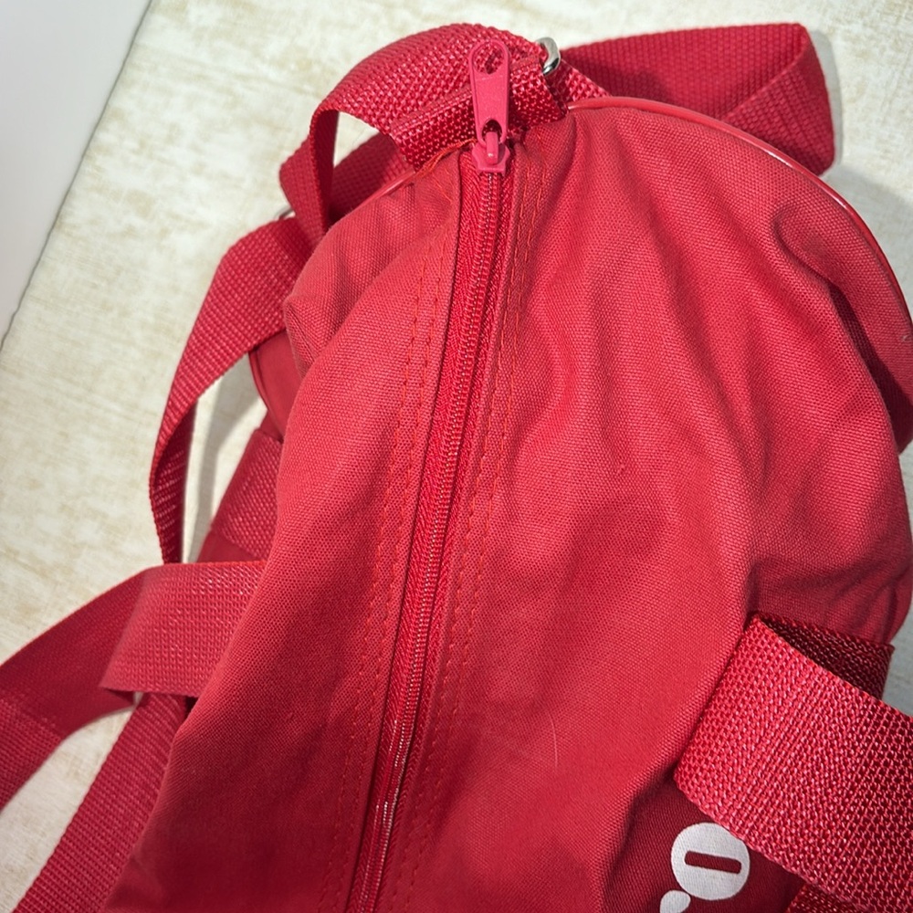 Vintage Small Marlboro Duffel Bag - (1980's/1990's)(free Marlboro cookbook) - Picture 10 of 16